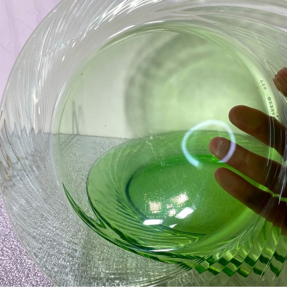 Vintage Pyrex Festiva Spring Green Swirl Rim Glass Dinner Plates x4 - Picture 7 of 11